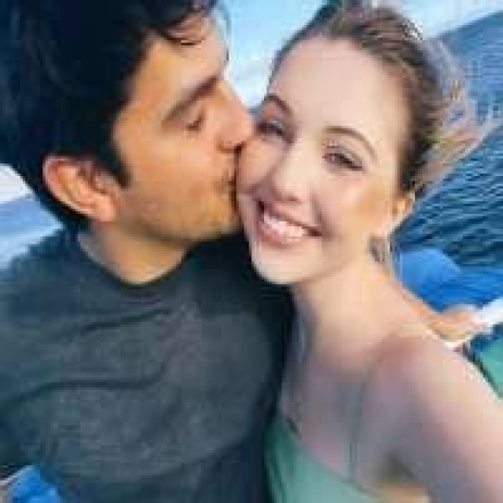 Samantha Hanratty Wiki, Age, Boyfriend, Height & Net Worth